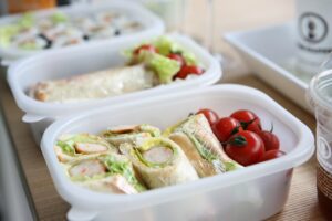 15 sposobów na zrobienie wrapsów z kurczakiem do lunch boxa